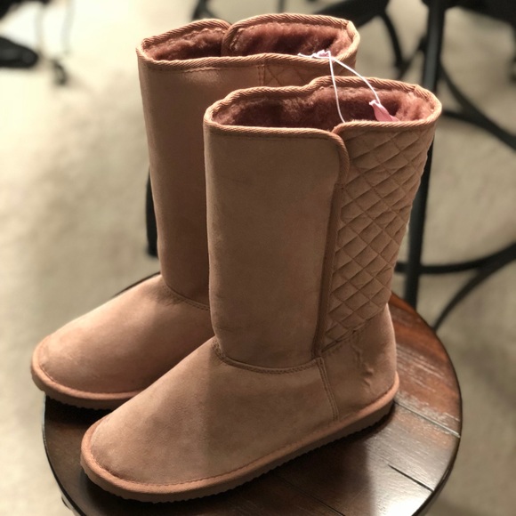 Old Navy Shoes - NWT blush colored winter 👢 boots
